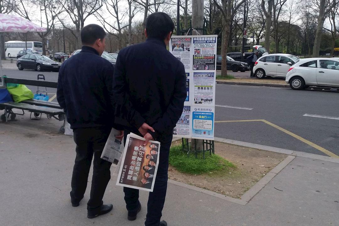 Image for article Turista cinese in Francia: “La primavera del Falun Gong è cominciata”