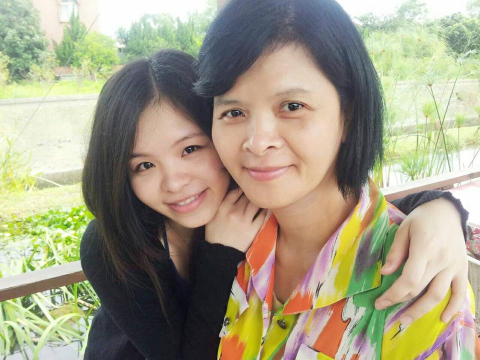 Image for article Una giovane ragazza trova lo scopo della vita nel Falun Gong