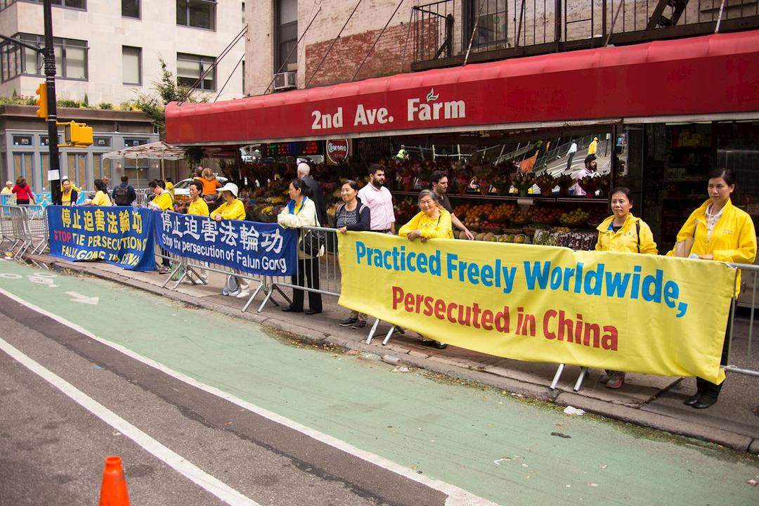 Image for article ​New York: I praticanti aumentano la consapevolezza sulla persecuzione durante l'Assemblea generale dell'ONU