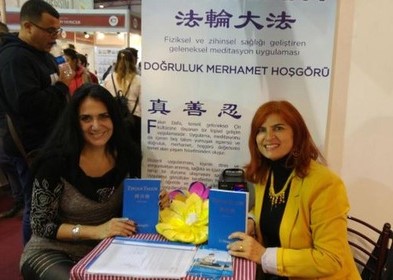Image for article ​Turchia: Presentazione della Falun Dafa a Mersin e Istanbul