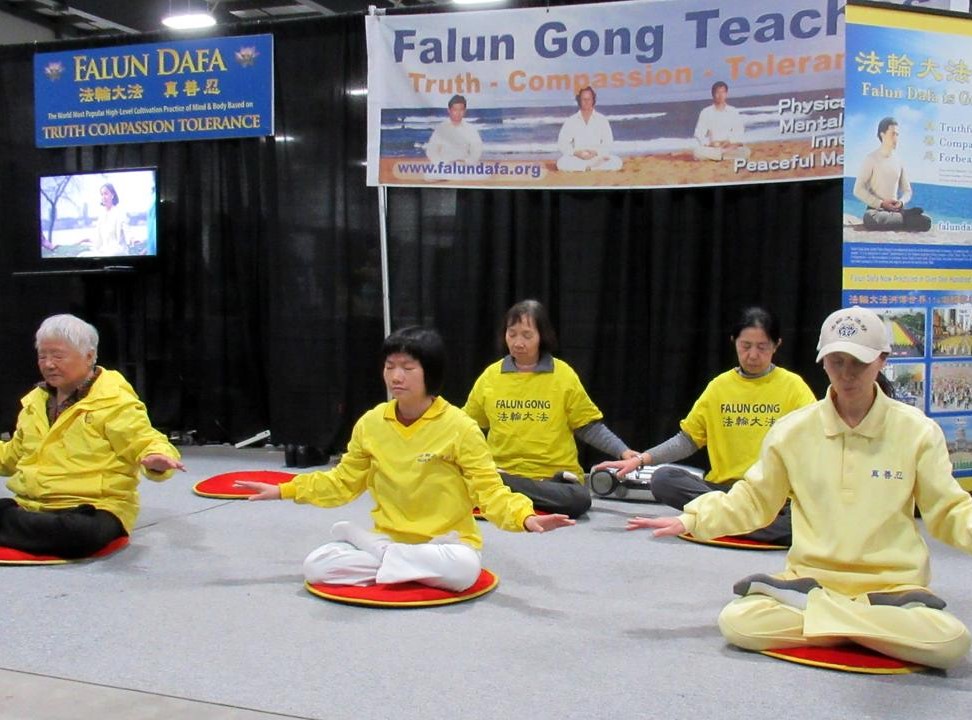 Image for article ​Ottawa, Canada: La Falun Dafa alla Fiera della salute di mente e corpo