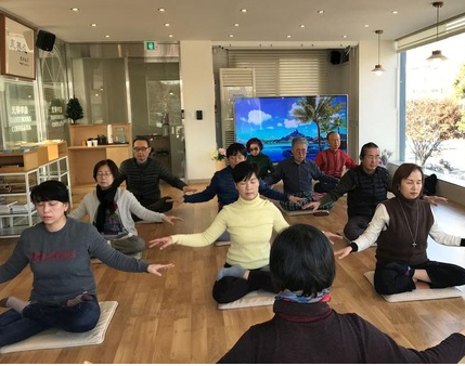 Image for article Nuovi praticanti nella Corea del Sud: Imparare il Falun Gong è un'opportunità preziosa 