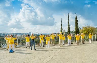 Image for article Gerusalemme, Israele: Mostrare la bellezza della Falun Dafa, e la brutale persecuzione in Cina