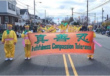 Image for article South Amboy, New Jersey: La bellezza della Dafa in mostra nella parata del giorno di San Patrizio