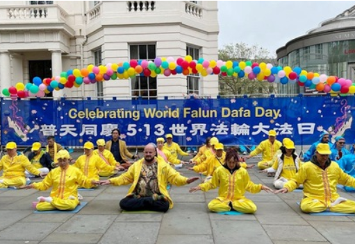 Image for article Londra, Regno Unito: Dignitari e pubblico esprimono il loro sostegno durante gli eventi per la celebrazione della Giornata Mondiale della Falun Dafa