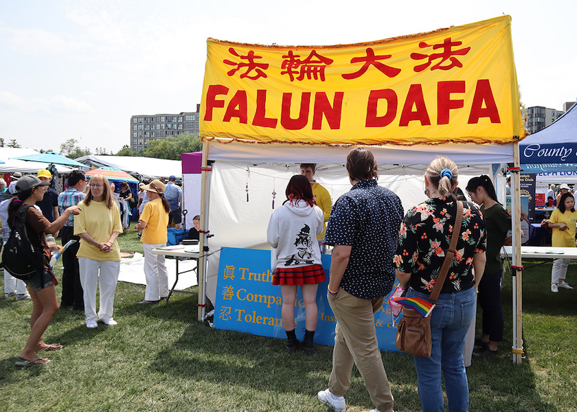 Image for article Canada: Praticanti presentano la Falun Dafa al Festival Multiculturale di Guelph e Distretto