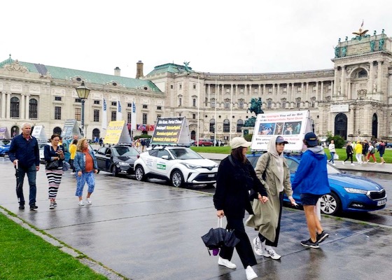 Image for article Vienna, Austria: Una parata per promuove la Falun Dafa a Vienna
