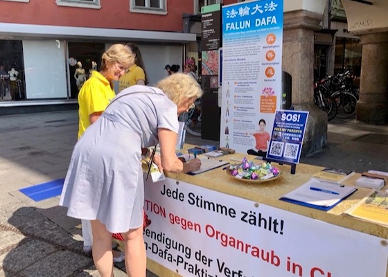 Image for article Sankt Pölten, Austria: I praticanti della Falun Dafa sono ben accolti in due città