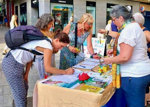 Image for article Mataró, Spagna: Le persone lodano i principi della Falun Dafa in un evento nella provincia di Barcellona
