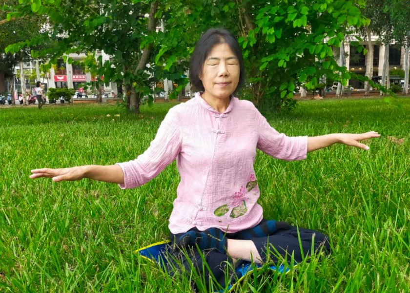 Image for article Costruttrice guarita da una grave malattia infiammatoria dopo aver iniziato a praticare la Falun Dafa