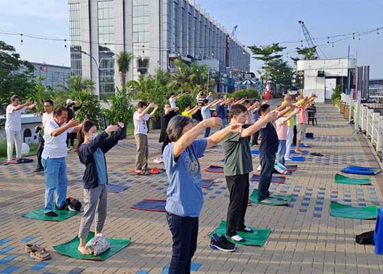 Image for article Giacarta, Indonesia: La Falun Dafa ben accolta nella Chinatown di Giacarta