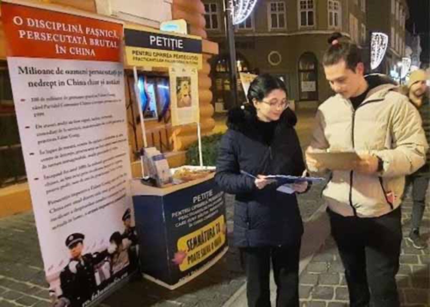 Image for article Brașov, Romania: Le persone chiedono la fine della persecuzione in Cina