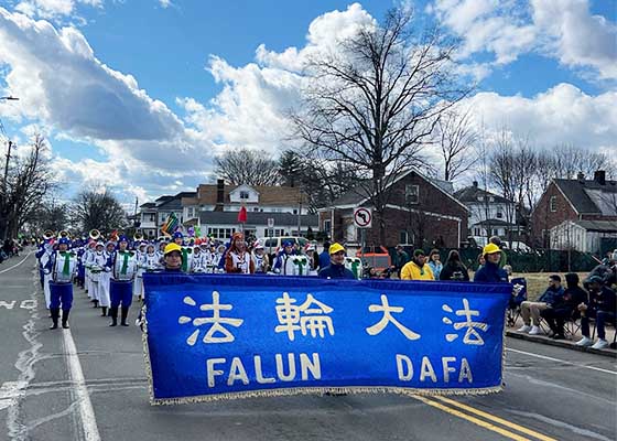 Image for article Massachusetts, Stati Uniti: La Tian Guo Marching Band vince il premio alla parata del Giorno di San Patrizio di Holyoke