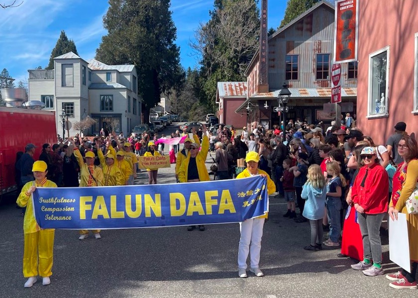 Image for article California, Stati Uniti: La Falun Dafa viene accolta alla celebrazione per il Capodanno cinese nella città del Nevada