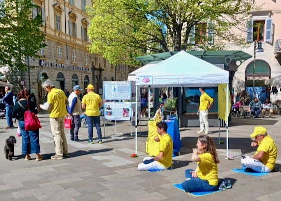 Image for article Italia: Introduzione della Falun Dafa nella città costiera di Ancona