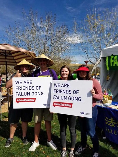 Image for article Phoenix, Arizona: Visitatori alla festa del Capodanno cinese desiderano imparare il Falun Gong