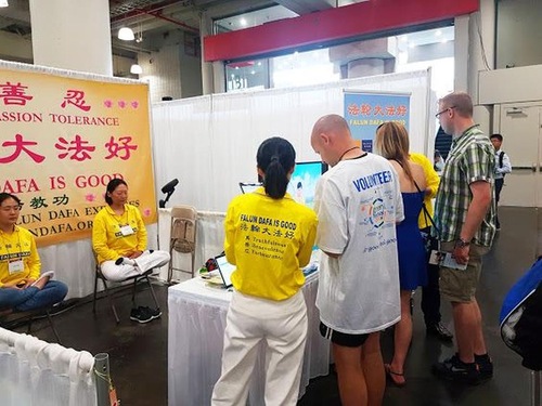 Image for article Manhattan: I praticanti della Falun Dafa al Green Festival Expo