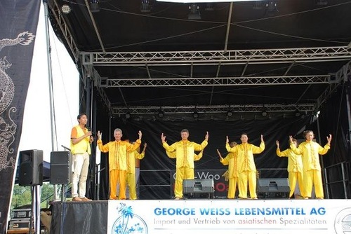 Image for article Svizzera, Berna: Il Falun Gong al Festival asiatico