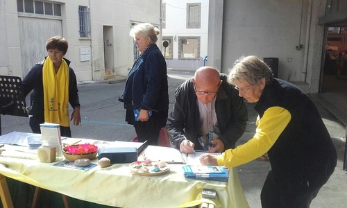 Image for article Presentazione del Falun Gong nella Francia Occidentale