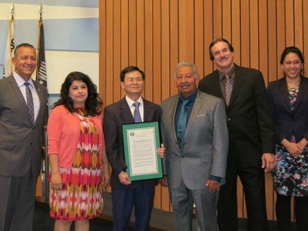 Image for article ​Los Angeles, California: Hawaiian Gardens approva la dichiarazione di condanna del prelievo forzato di organi della Cina