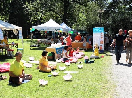 Image for article ​Ratisbona, Germania: Bambini e genitori sperimentano il Falun Gong al Kinderbürgerfest