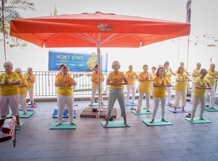Image for article ​Israele: Nella città di Beit Shemesh, viene presentata la Falun Dafa
