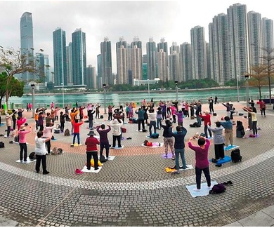 Image for article Gli abitanti di Hong Kong ringraziano i praticanti del Falun Gong per aver denunciato le atrocità del PCC 