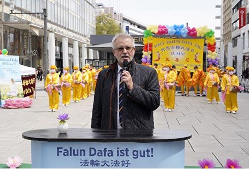 Image for article Germania: Lettere di saluto inviati dai politici eletti per onorare la Giornata Mondiale della Falun Dafa (1)