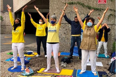 Image for article Messico: I praticanti organizzano eventi in due città per celebrare la Giornata Mondiale della Falun Dafa 