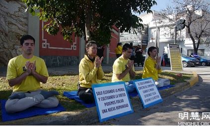 Image for article Argentina: I praticanti celebrano il 29° anniversario dell'introduzione della Falun Dafa al pubblico