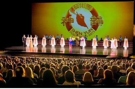 Image for article Il pubblico del Sud Dakota e dello Utah commosso dalla rappresentazione di Shen Yun della Cina pre-comunista 