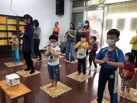 Image for article Chung-Li, Taiwan: giovani ragazzi maturano in una scuola Minghui