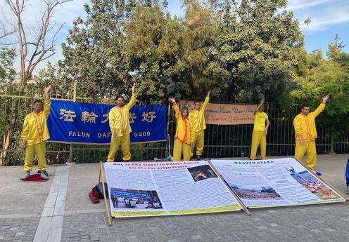 Image for article Grecia: I praticanti esprimono gratitudine al Maestro e raccontano alle persone della Falun Dafa e della persecuzione 