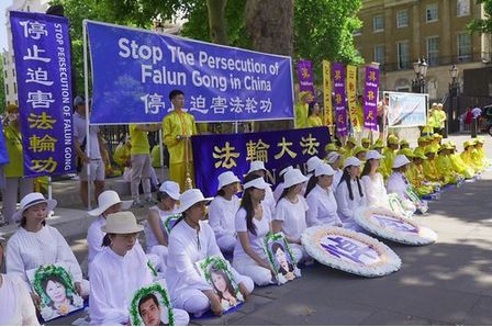 Image for article Londra: Dignitari e pubblico condannano i 23 anni di persecuzione della Falun Dafa
