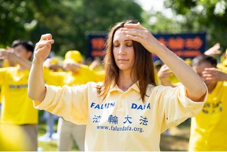 Image for article New York: I praticanti tengono un evento nella Contea di Orange per sensibilizzare le persone sulla persecuzione della Falun Dafa da parte del PCC