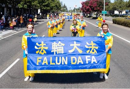Image for article California: Alla parata della Giornata dell’India gli organizzatori e i residenti locali esprimono gratitudine ai praticanti della Falun Dafa 