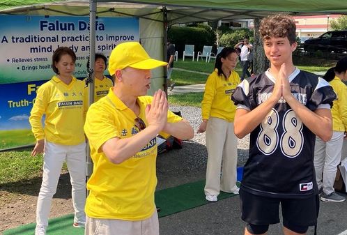 Image for article Maryland, USA: La gente di Poolesville impara a conoscere il Falun Gong e condanna la persecuzione in Cina
