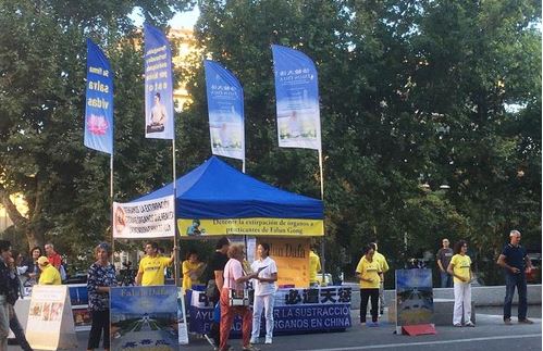 Image for article Saragozza, Spagna: introdurre le persone alla Falun Dafa