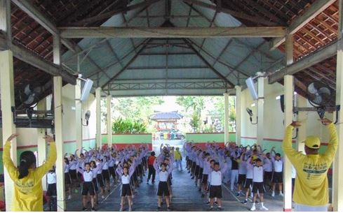 Image for article Bali, Indonesia: introduzione della Falun Dafa in una scuola superiore 