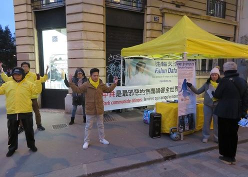 Image for article Francia: i principi della Falun Dafa elogiati dai partecipanti all'evento di Parigi 