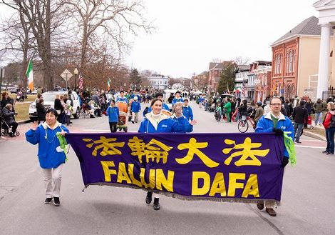 Image for article Contea di Orange, New York: i praticanti della Falun Dafa lodati per aver partecipato alle parate del giorno di San Patrizio