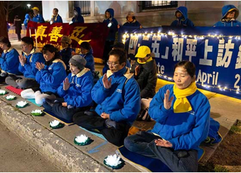 Image for article San Francisco, USA: La veglia commemorativa a lume di candela riceve il sostegno dell’opinione pubblica