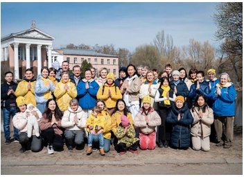 Image for article Mosca, Russia: I praticanti esprimono la loro gratitudine al fondatore della Falun Dafa per la Giornata mondiale della Falun Dafa del 13 maggio