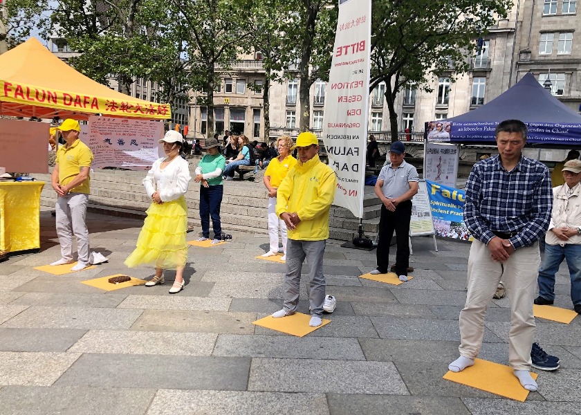 Image for article Colonia, Germania: I politici sostengono il 24° anniversario della resistenza pacifica del Falun Gong