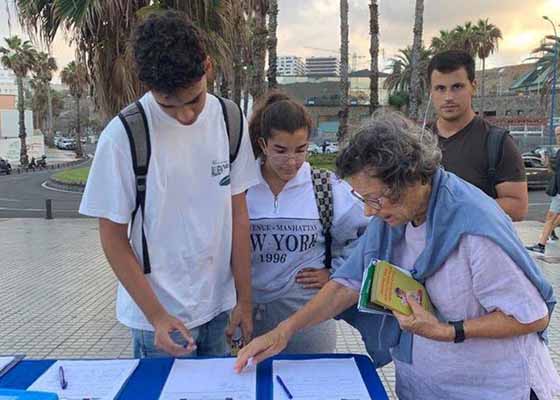 Image for article Las Palmas, Spagna: Presentazione del Falun Gong ogni fine settimana