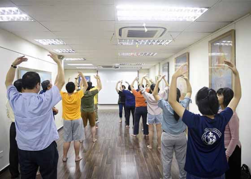Image for article Singapore: Storie da una sessione di nove giorni di pratica della Falun Dafa