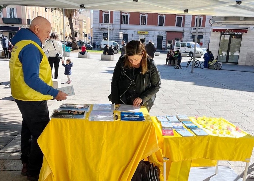 Image for article Cagliari, Italia: Sostegno alla Falun Dafa da parte dei residenti