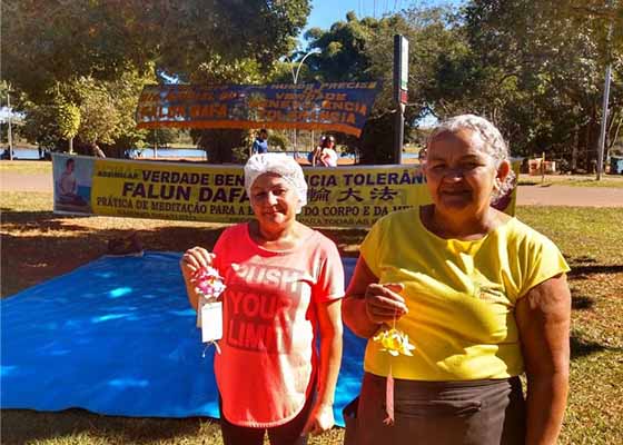 Image for article Brasilia, Brasile: I praticanti celebrano la Giornata Mondiale della Falun Dafa