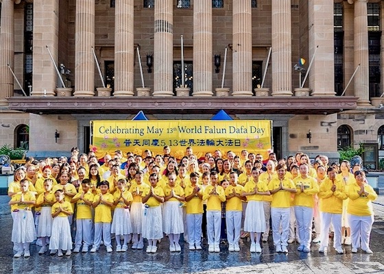 Image for article I praticanti del Queensland celebrano la Giornata Mondiale della Falun Dafa