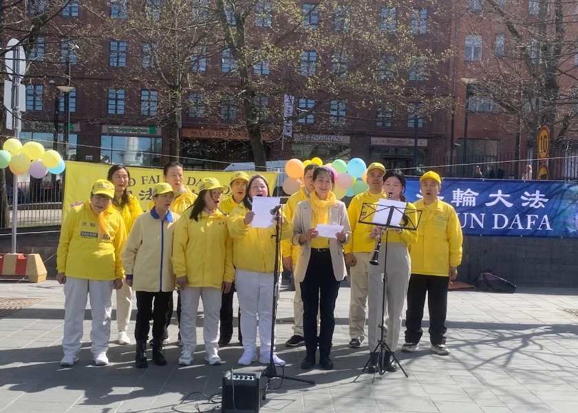 Image for article Finlandia: Celebrazione della Giornata Mondiale della Falun Dafa a Helsinki